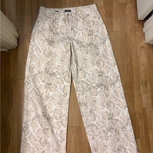Wild Fable Snake Print Jeans - Cream and Gray